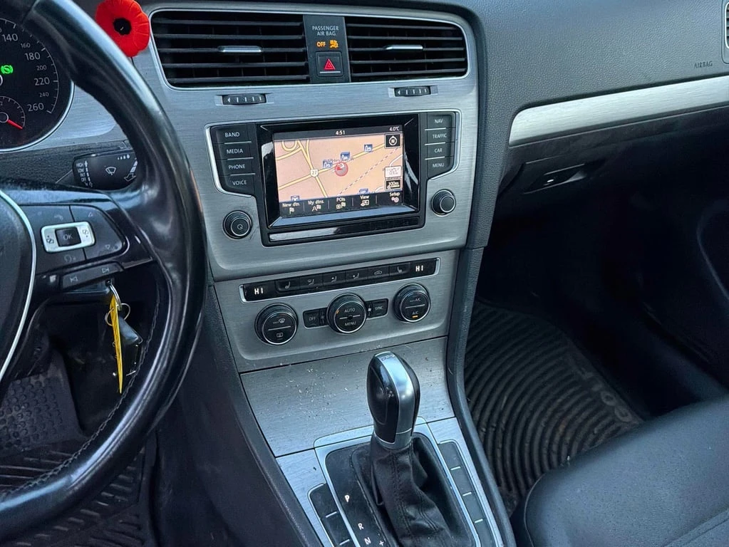 VW Golf * 5dr HB DSG 2.0 TDI * CARFAX * ЦЕНА ДО БГ - изображение 9