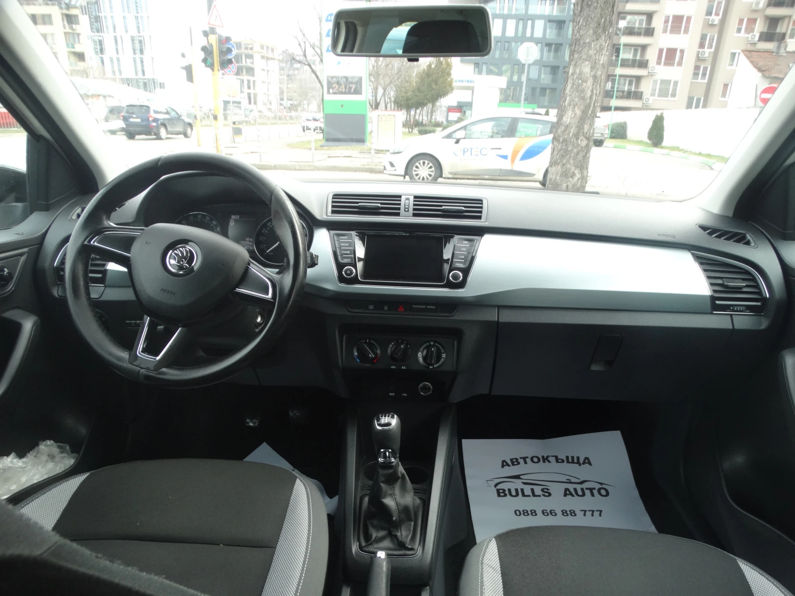 Skoda Fabia 1.4 TDI EURO 6B, снимка 8 - Автомобили и джипове - 53815709