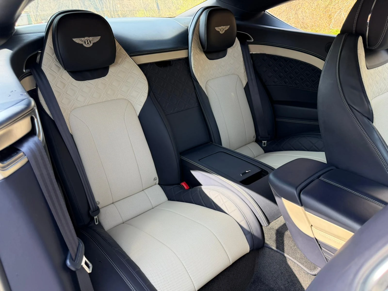 Bentley Continental gt W12 Mulliner AWD, снимка 14 - Автомобили и джипове - 53901036