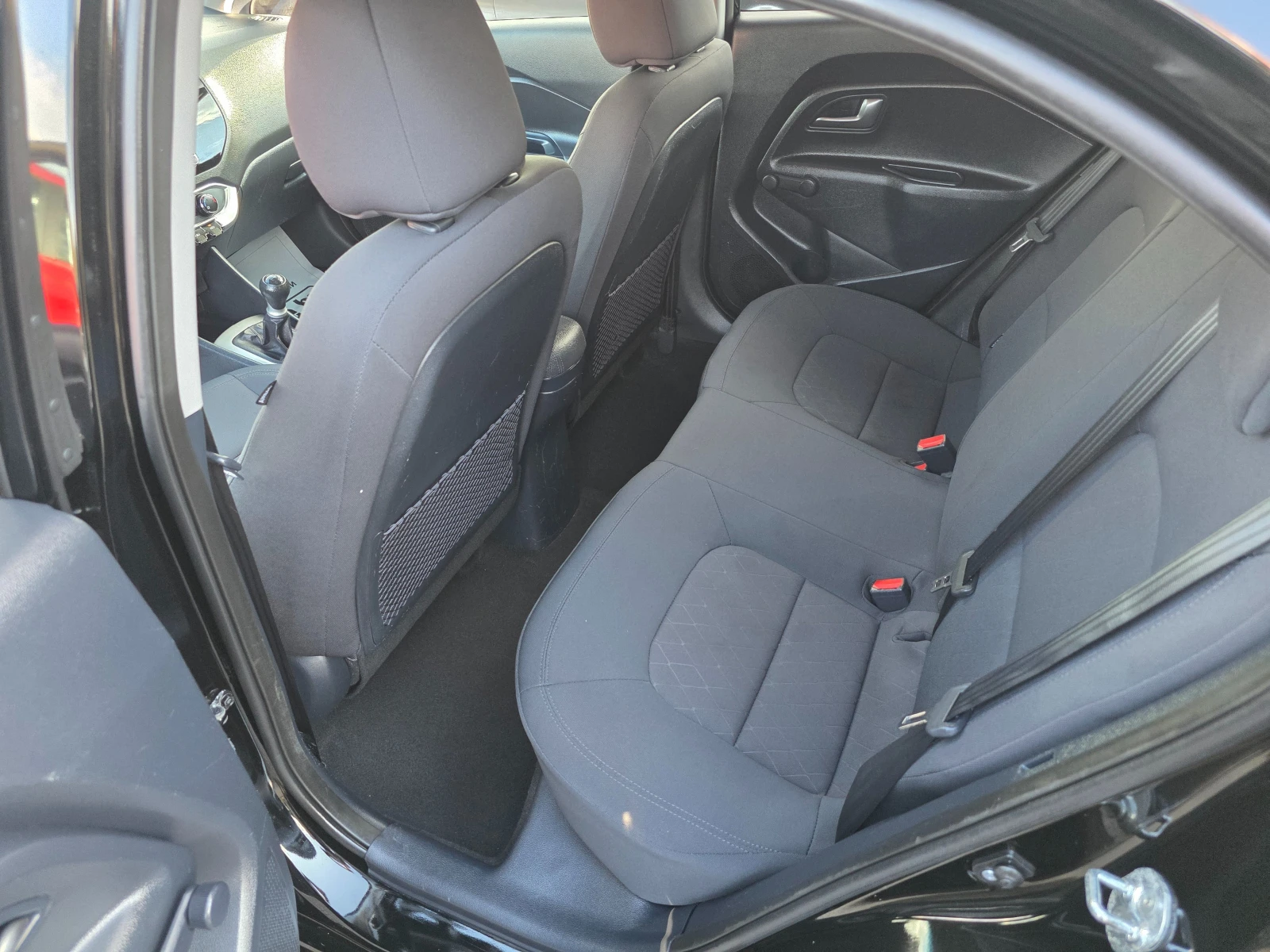 Kia Rio 1.2i 85k.c euro6 top, снимка 10 - Автомобили и джипове - 54139367