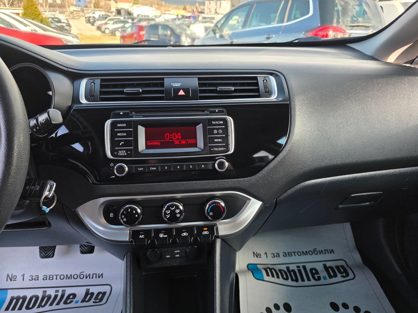 Kia Rio 1.2i 85k.c euro6 top, снимка 11 - Автомобили и джипове - 54139367