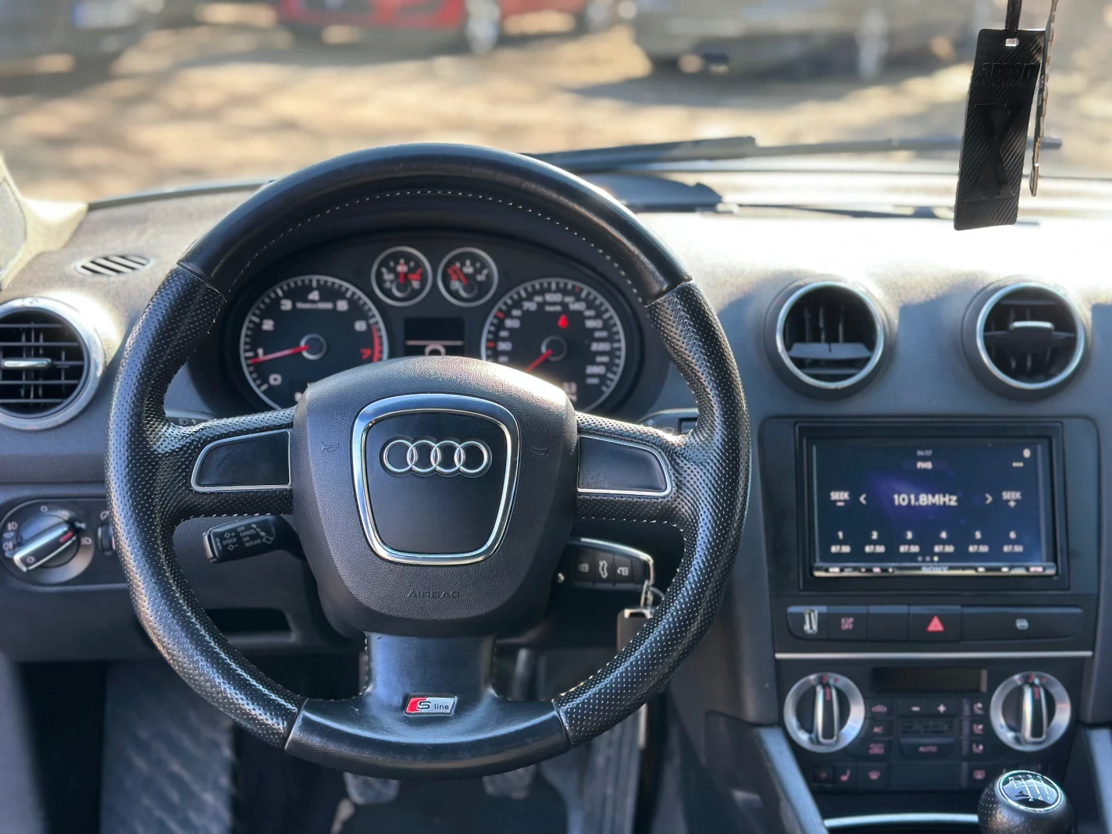 Audi A3 2.0TFSI, снимка 10 - Автомобили и джипове - 54241198