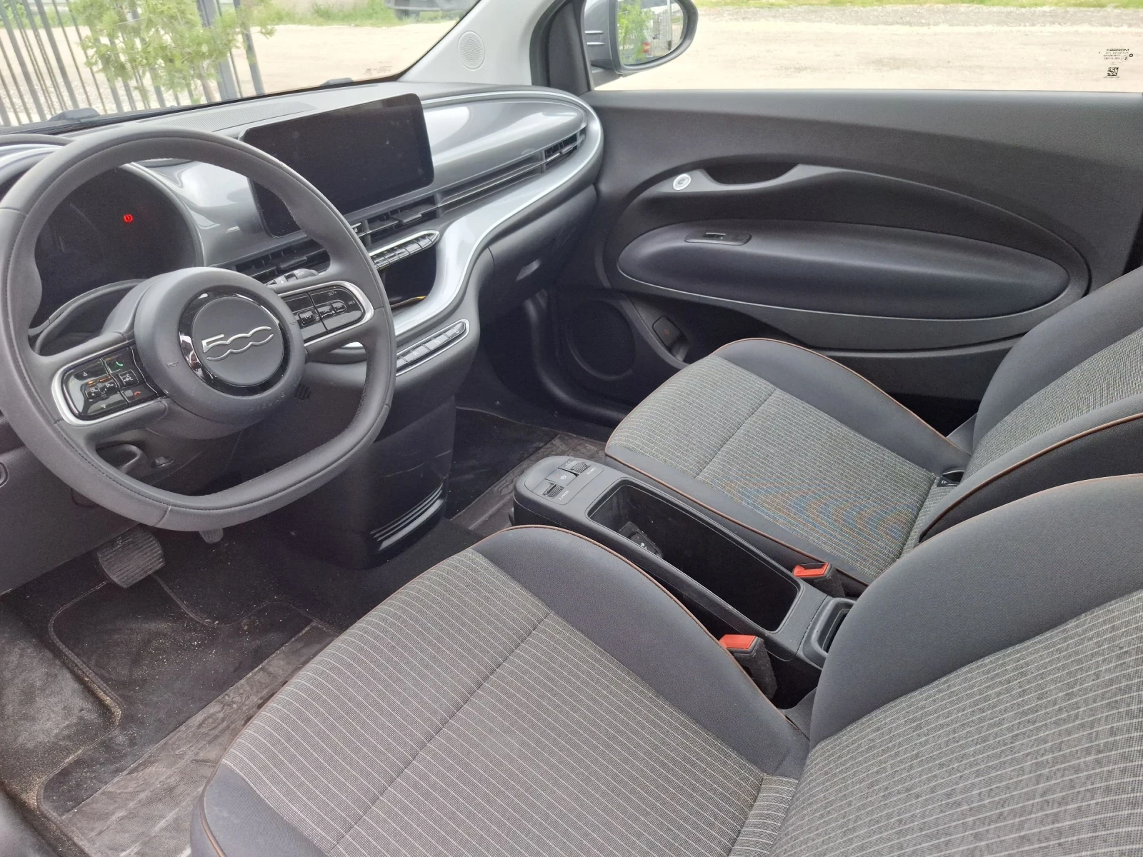 Fiat 500e 42kw* * LongRange , снимка 14 - Автомобили и джипове - 54466672