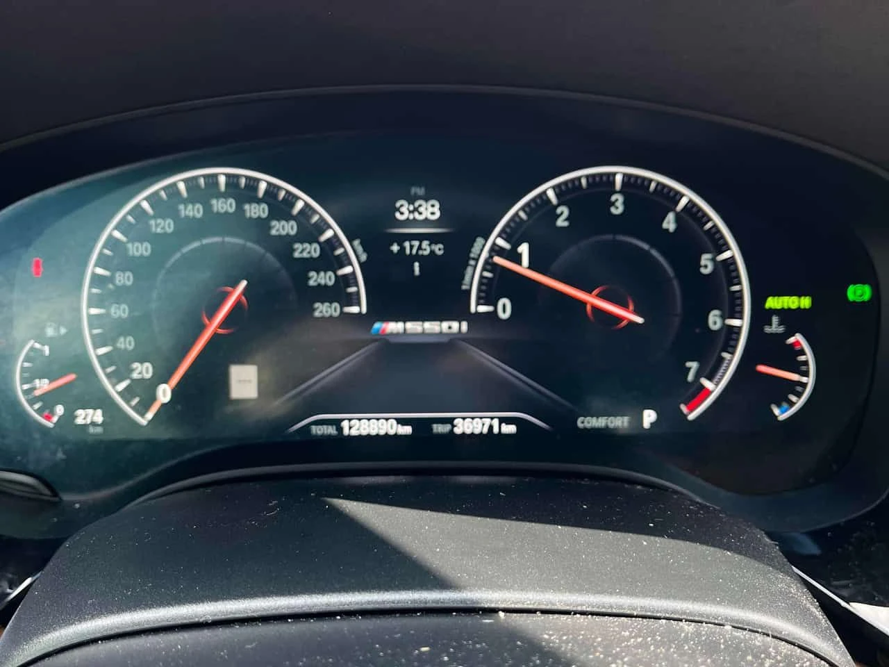 BMW 550 xDrive/ШИБИДАХ/HEAD-UP DISPLAY/ДИСТРОНИК/360, снимка 8 - Автомобили и джипове - 54528496