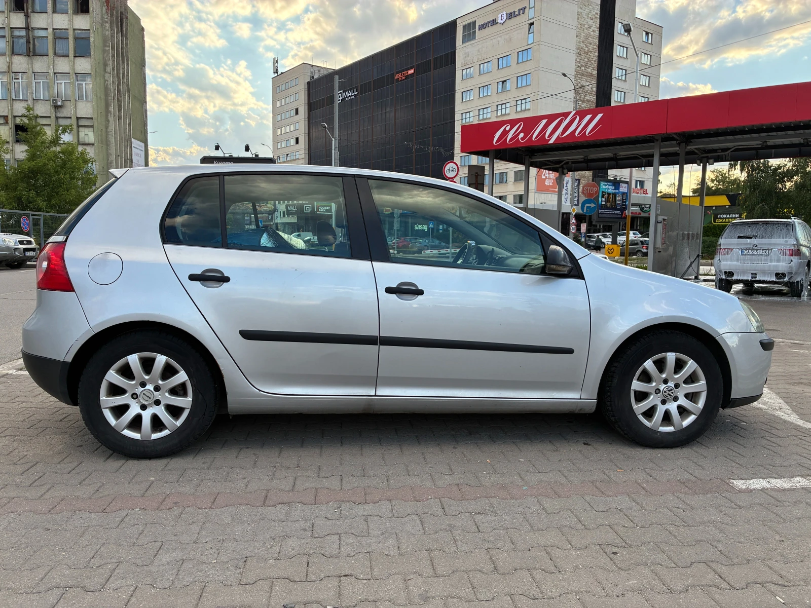 VW Golf