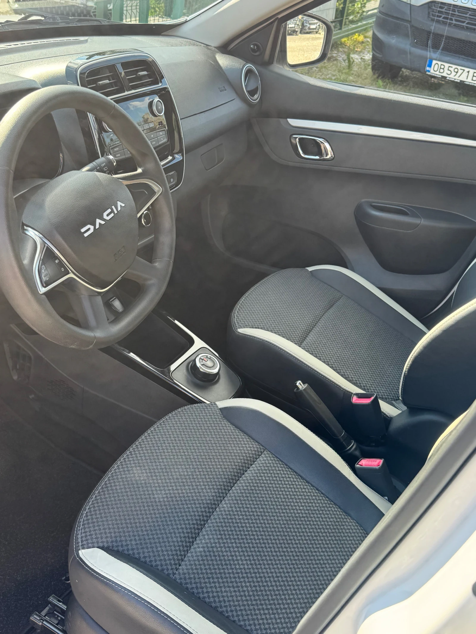 Dacia Spring 21053 км, снимка 6 - Автомобили и джипове - 54963207