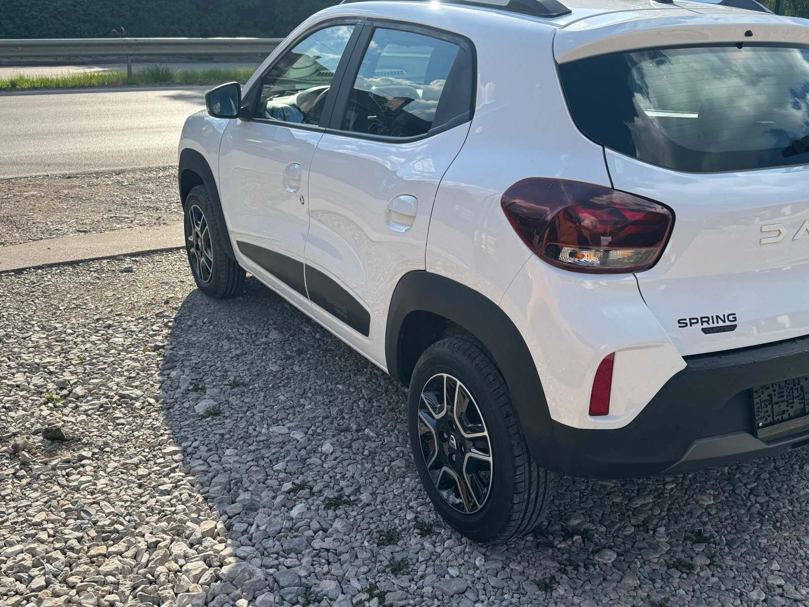 Dacia Spring 21053 км, снимка 3 - Автомобили и джипове - 54963207
