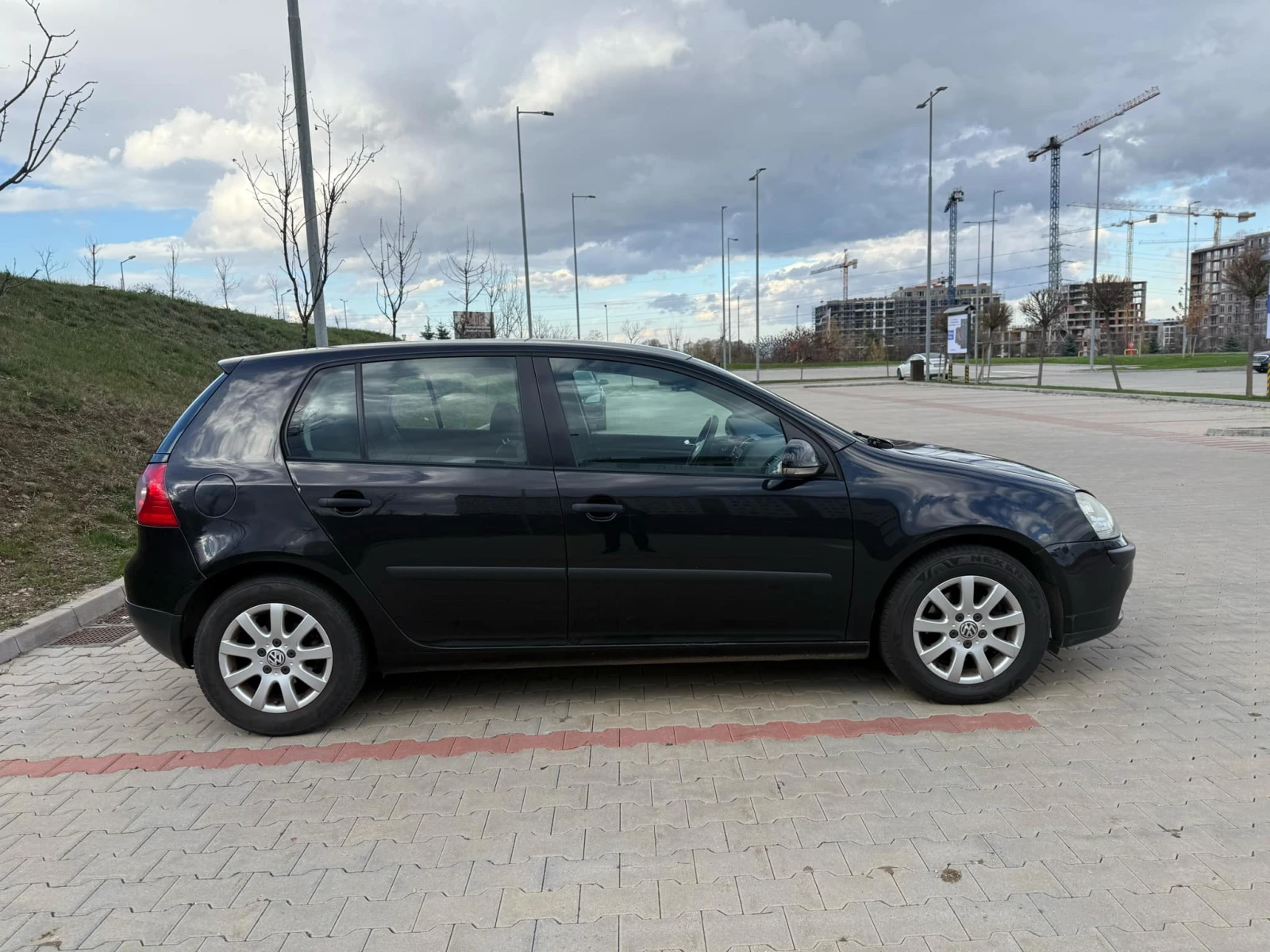 VW Golf Golf V 1.9 TDI, снимка 5 - Автомобили и джипове - 55332062