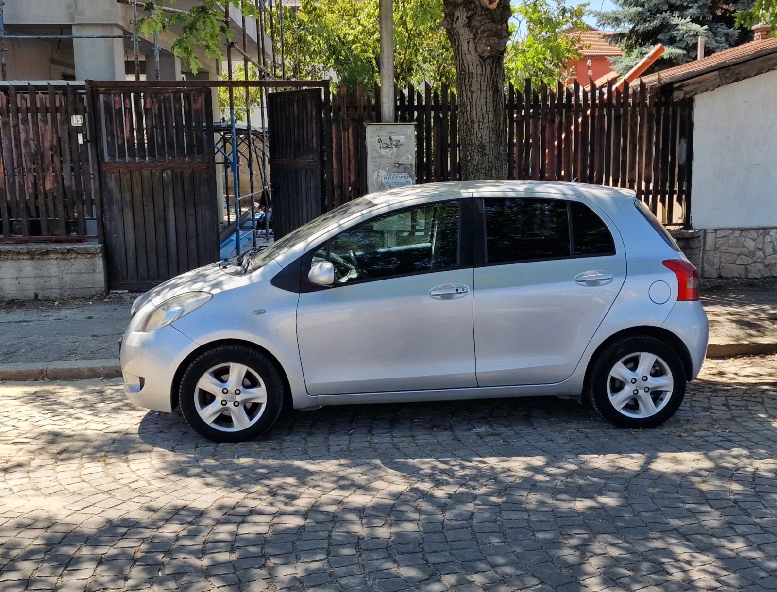 Toyota Yaris, снимка 2 - Автомобили и джипове - 55672617