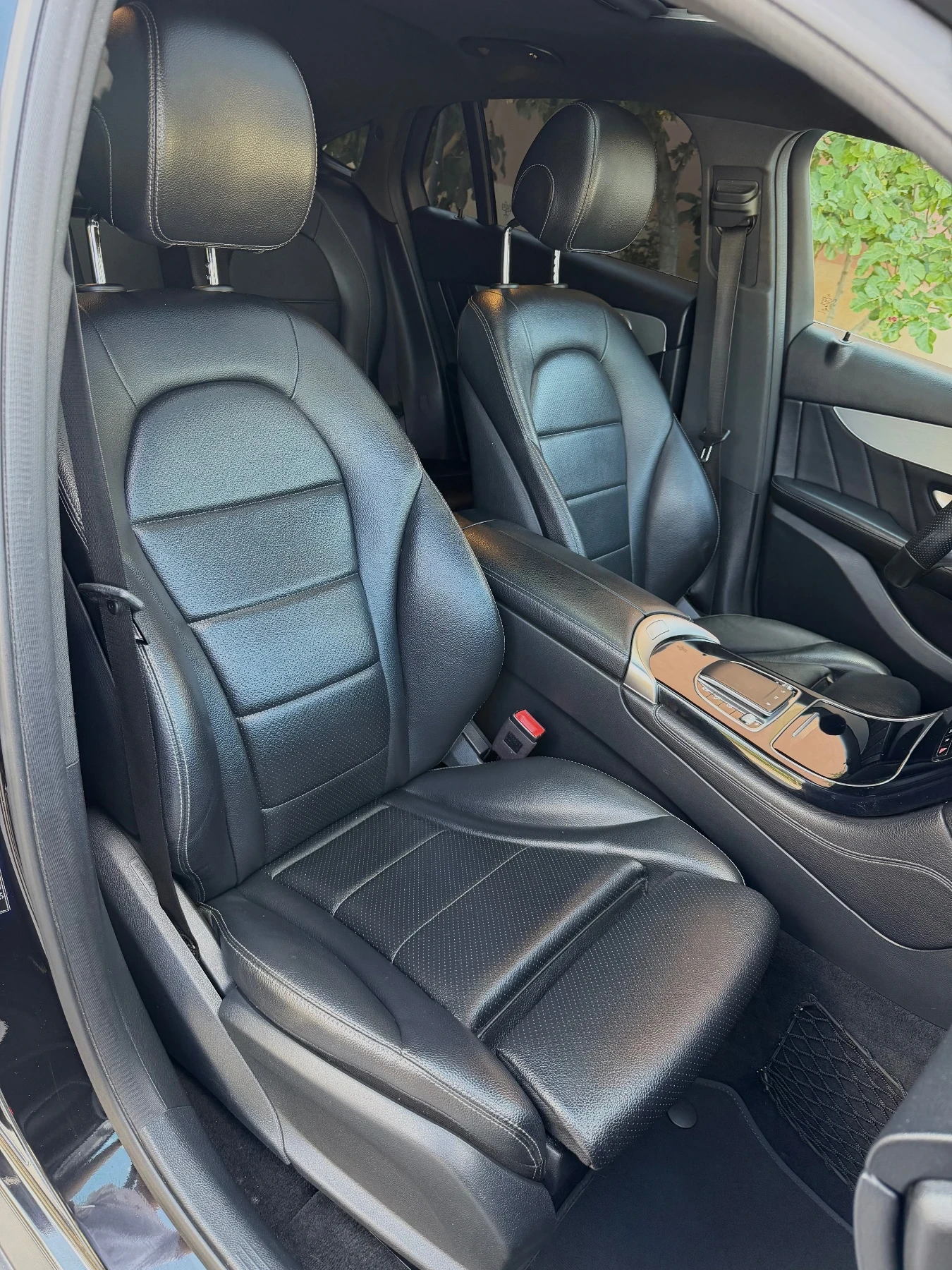 Mercedes-Benz GLC 200 Coupe/AMG Line/Масаж/360Cam/Digital/Line assist, снимка 10 - Автомобили и джипове - 55850114