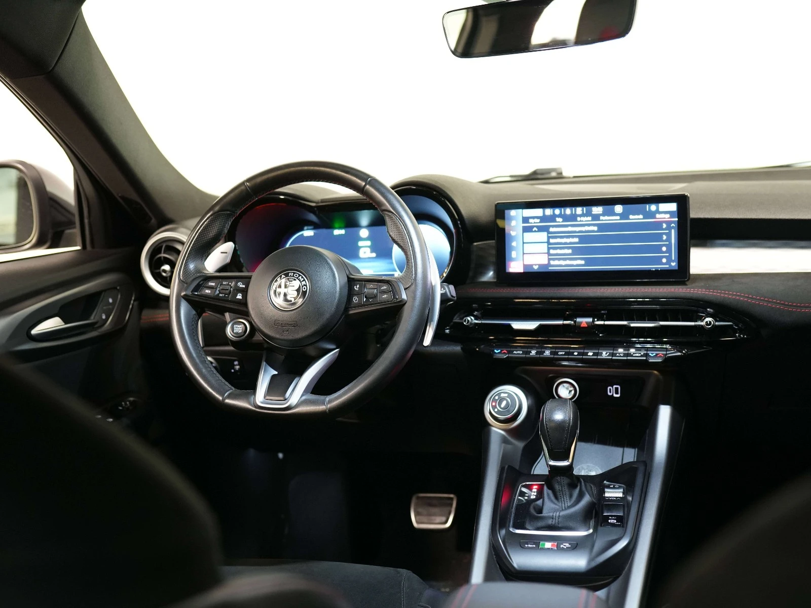 Alfa Romeo Tonale Veloce AWD | Grigio Ascari Metallic, снимка 10 - Автомобили и джипове - 56116855