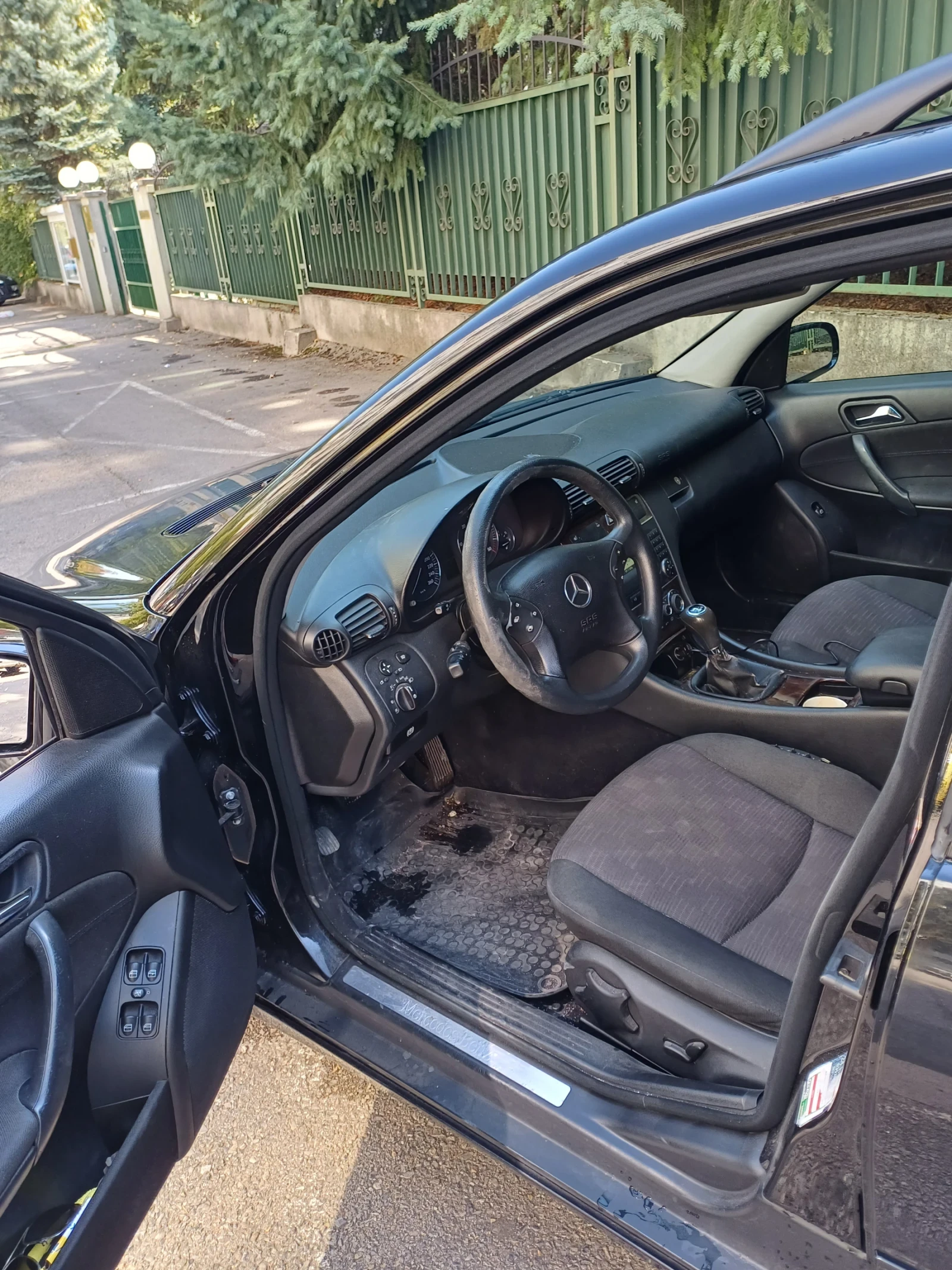 Mercedes-Benz C 200, снимка 5 - Автомобили и джипове - 56150506