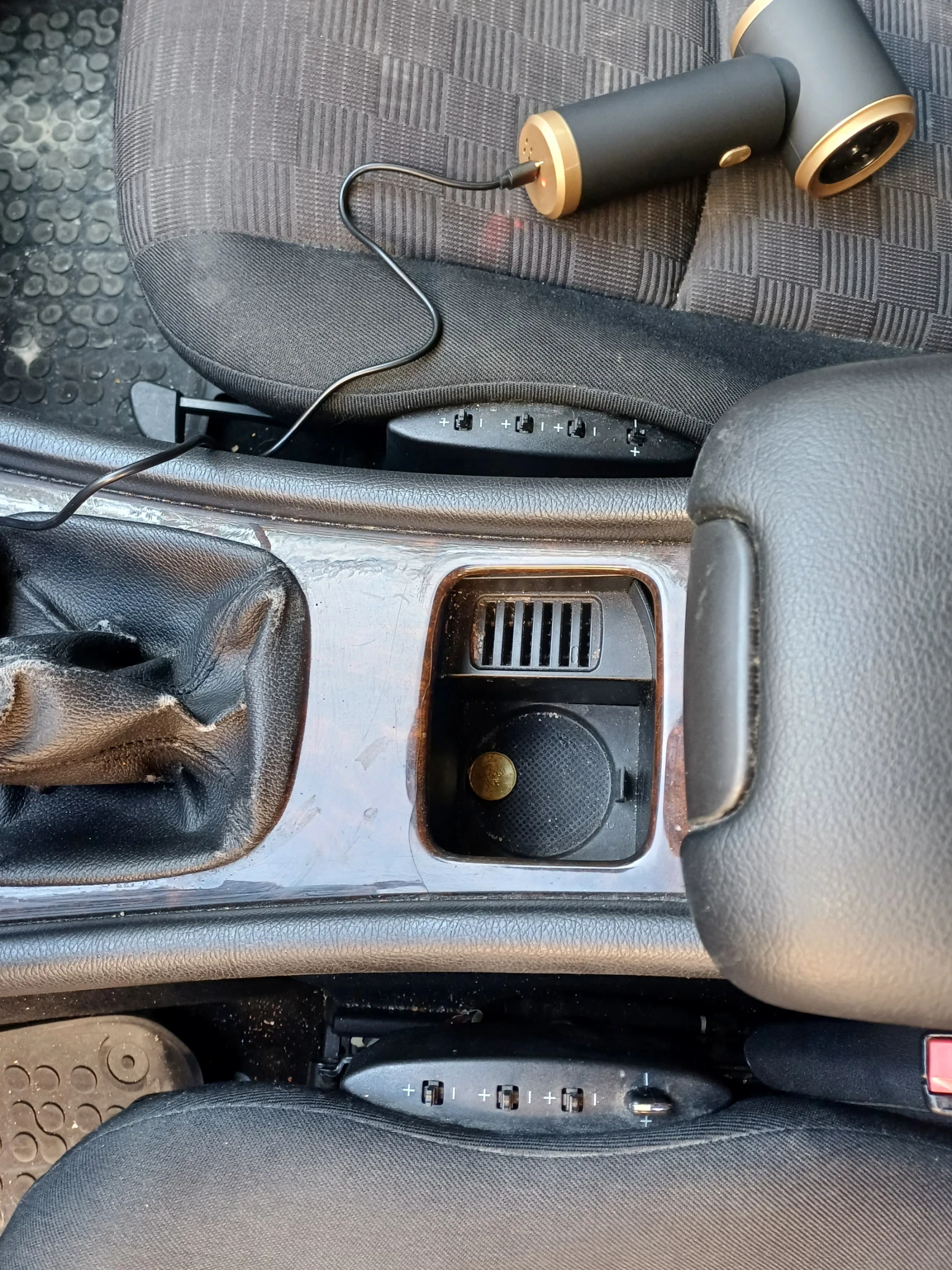 Mercedes-Benz C 200, снимка 2 - Автомобили и джипове - 56150506