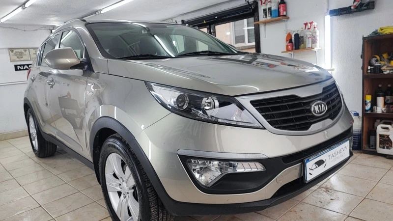 Kia Sportage, снимка 2 - Автомобили и джипове - 46513592