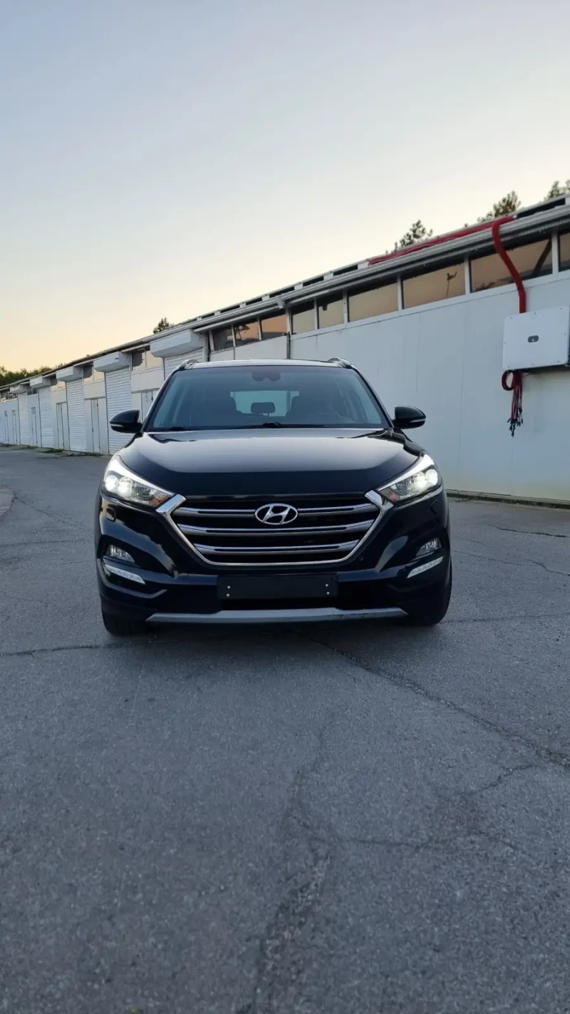 Hyundai Tucson, снимка 2 - Автомобили и джипове - 47393745