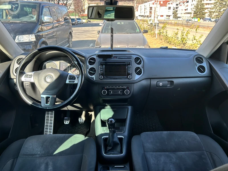 VW Tiguan, снимка 6 - Автомобили и джипове - 49416404