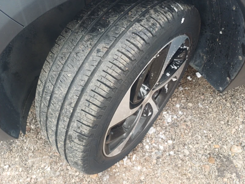 Hyundai Tucson 1.6 i FULL PANORAMA, снимка 16 - Автомобили и джипове - 52827185