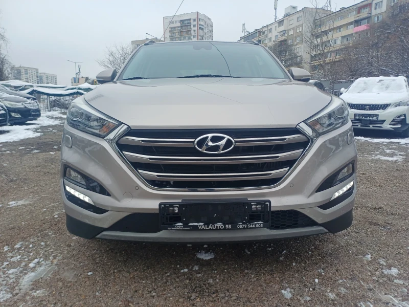 Hyundai Tucson 1.6 i FULL PANORAMA, снимка 2 - Автомобили и джипове - 52827185