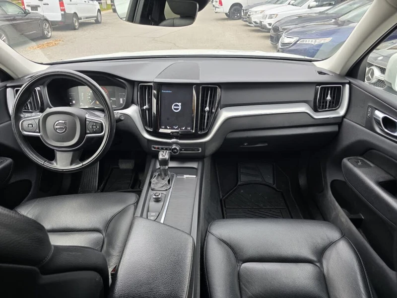 Volvo XC60 2019 Volvo XC60 T5 Momentum AWD, снимка 8 - Автомобили и джипове - 52857566