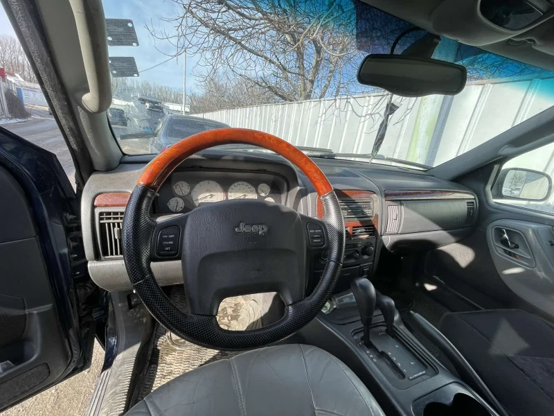 Jeep Grand cherokee 2.5 дизел, снимка 13 - Автомобили и джипове - 53044666