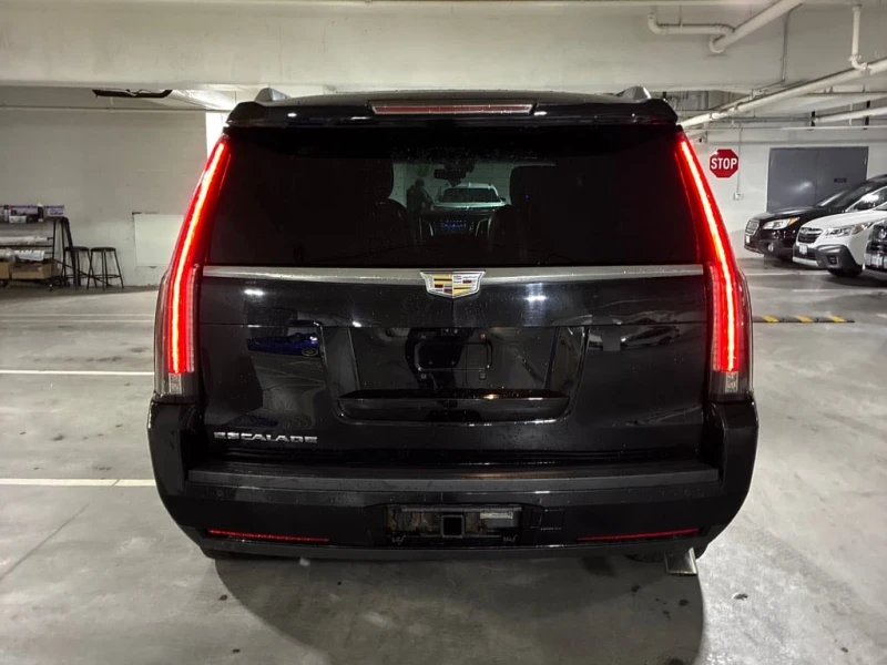 Cadillac Escalade * Platinum * CARFAX * БЕЗ ПЪРВОНАЧАЛНА ВНОСКА, снимка 4 - Автомобили и джипове - 53120612