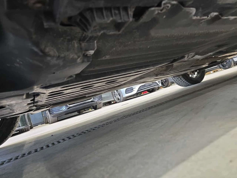 BMW X5  xDrive40i | SWAROVSKI | LAZER | CARFAX, снимка 16 - Автомобили и джипове - 53508457