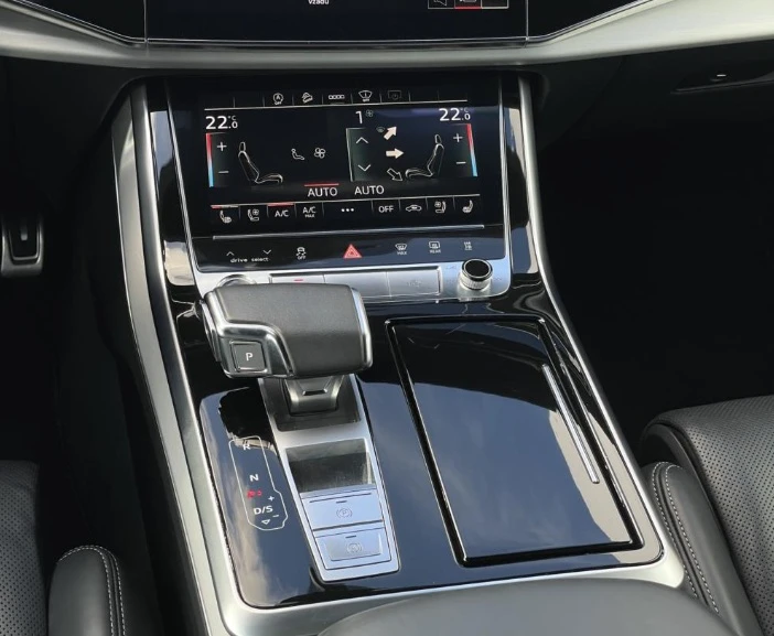 Audi Q7 45 TDI Quattro S - line - изображение 6