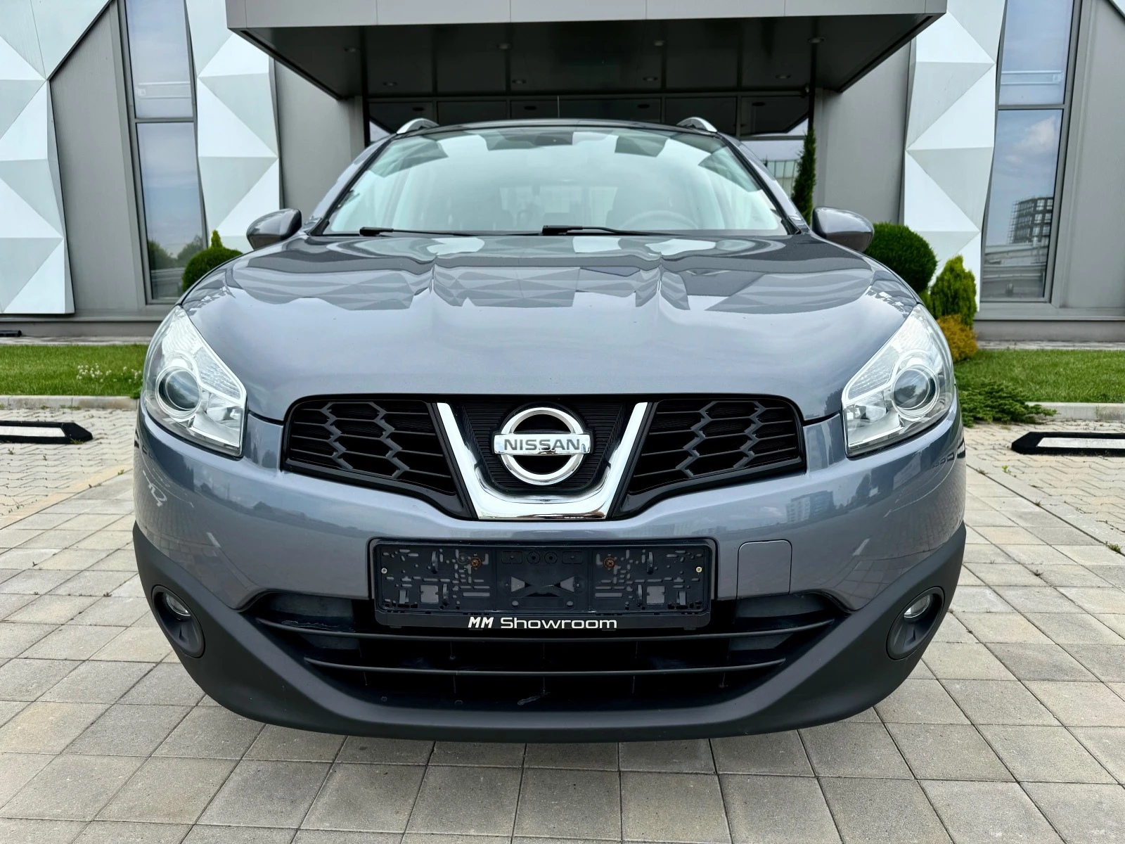 Nissan Qashqai 2.0I-7места-КЛИМАТРОНИК-АВТОПИЛОТ-ПАРКТРОНИК- - изображение 2