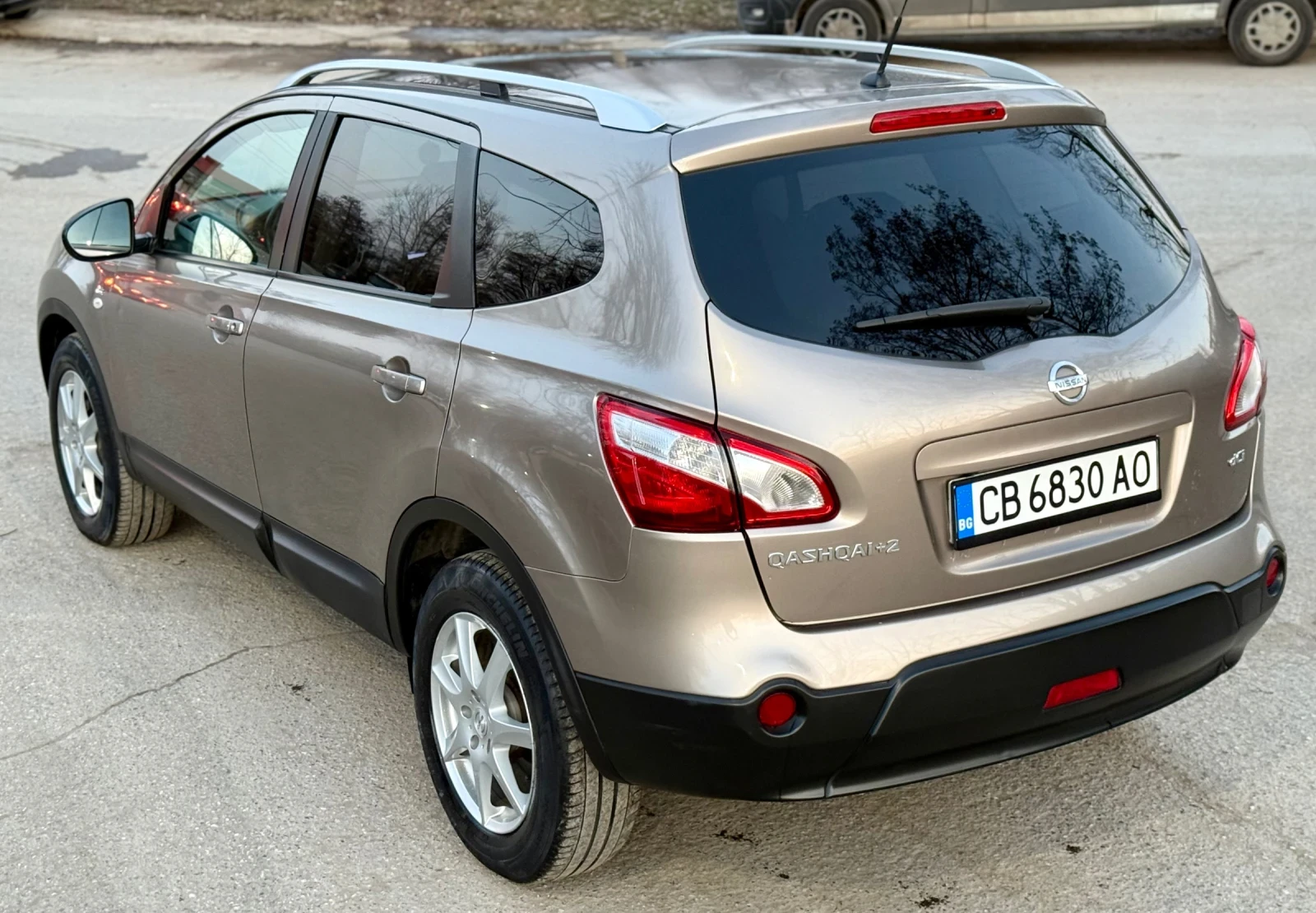 Nissan Qashqai 7MESTA PANORAMA 4х4 - изображение 4