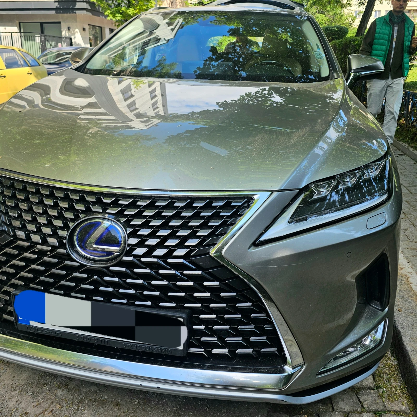 Lexus RX 450h plus AWD 4X4 - изображение 5