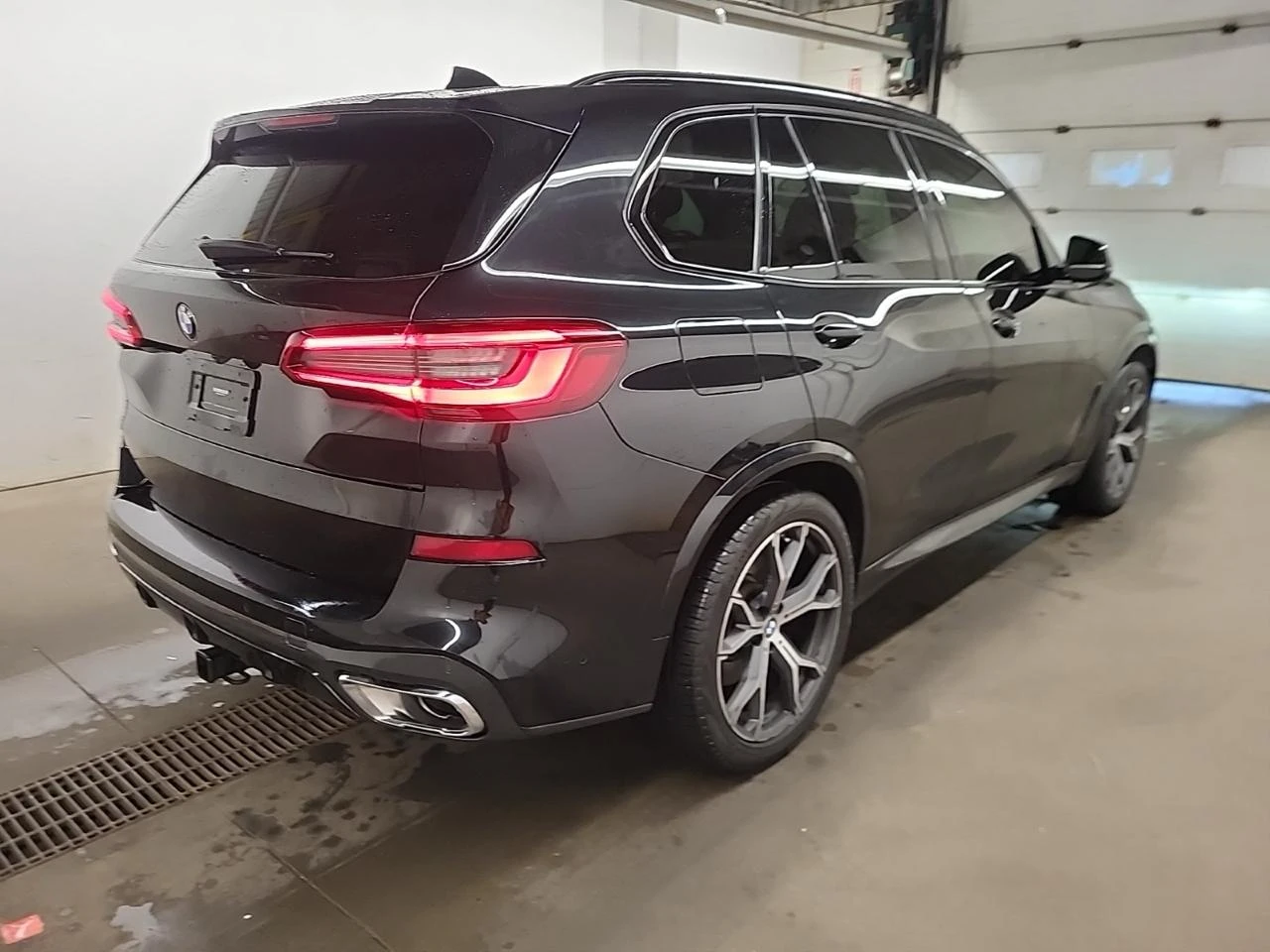 BMW X5 Xdrive40i* Sport-PKG* 360Cam* Pano* Black-Leather* - изображение 5