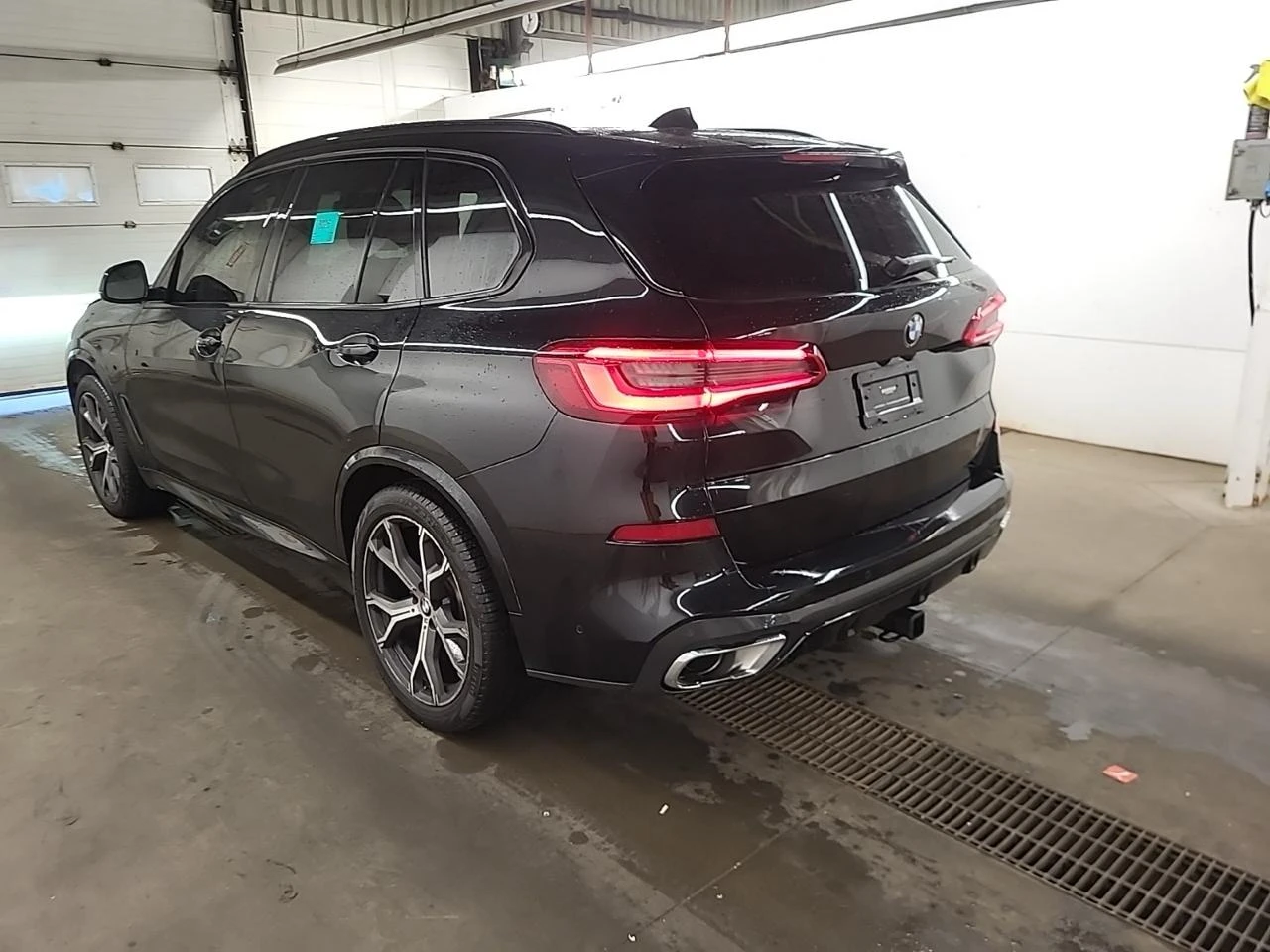 BMW X5 Xdrive40i* Sport-PKG* 360Cam* Pano* Black-Leather* - изображение 3