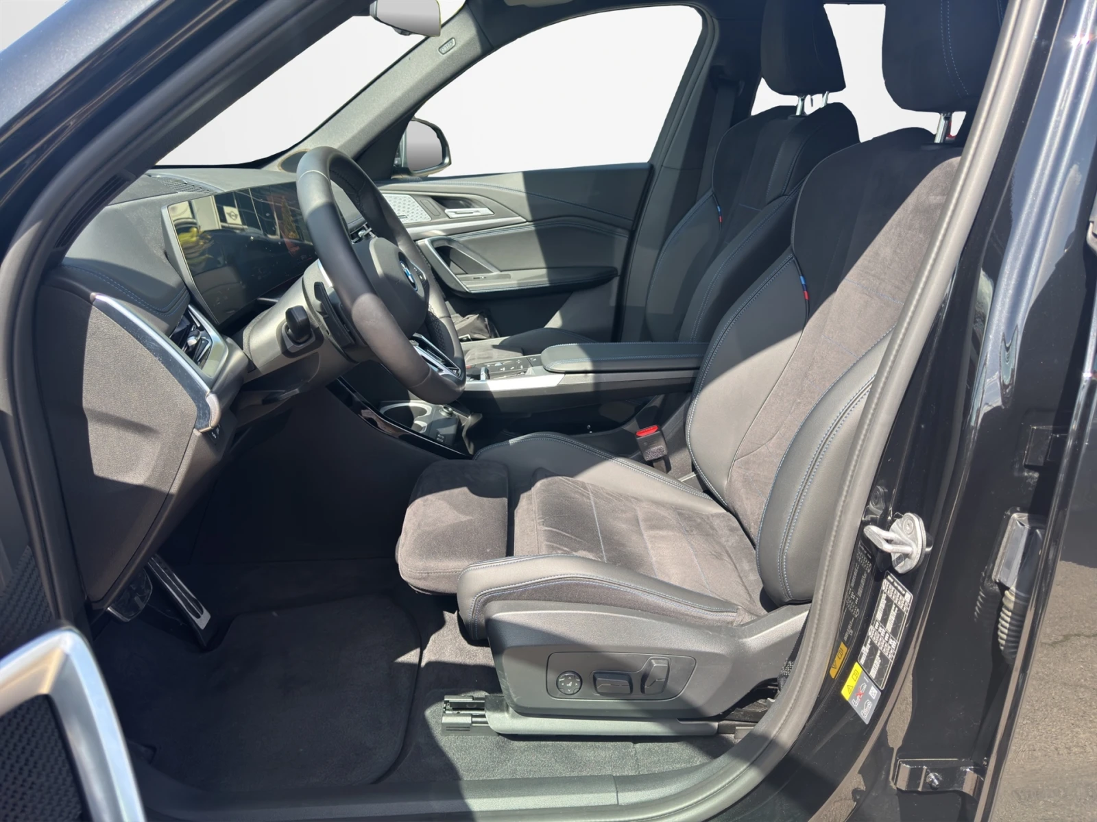 BMW X1 xDrive30e, снимка 6 - Автомобили и джипове - 53786603