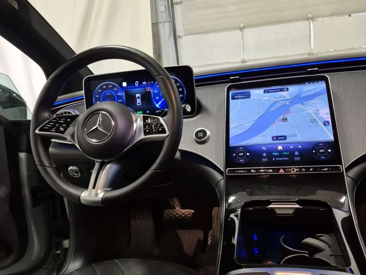 Mercedes-Benz EQE 500| NARDO| BURMESTER| ПАНО| 2 КЛЮЧА| ОБДУХВАНЕ, снимка 11 - Автомобили и джипове - 54227664