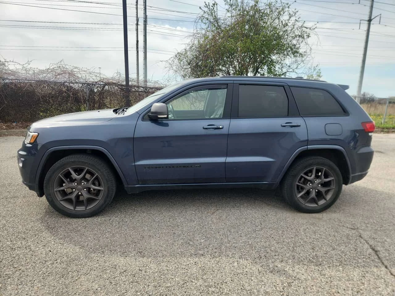 Jeep Grand cherokee * 80th Anniversary Edition * БЕЗ ПЪРВОНАЧАЛНА * , снимка 2 - Автомобили и джипове - 54608972