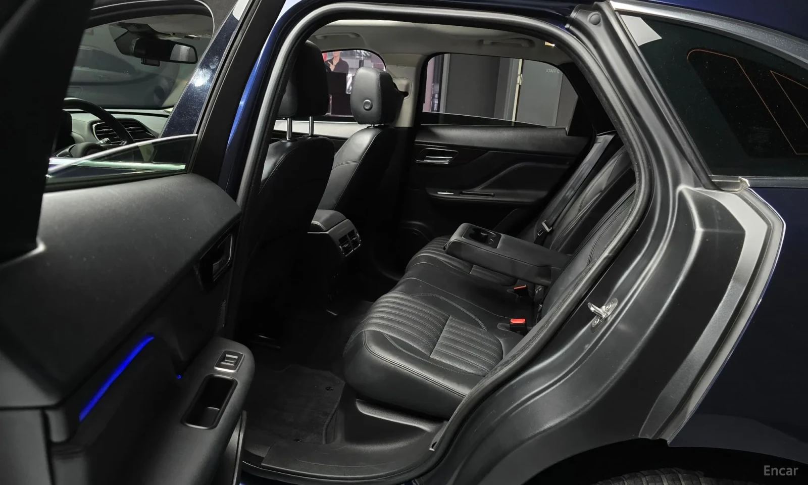 Jaguar F-PACE 2.0D* PORTFOLIO* , снимка 12 - Автомобили и джипове - 55049738