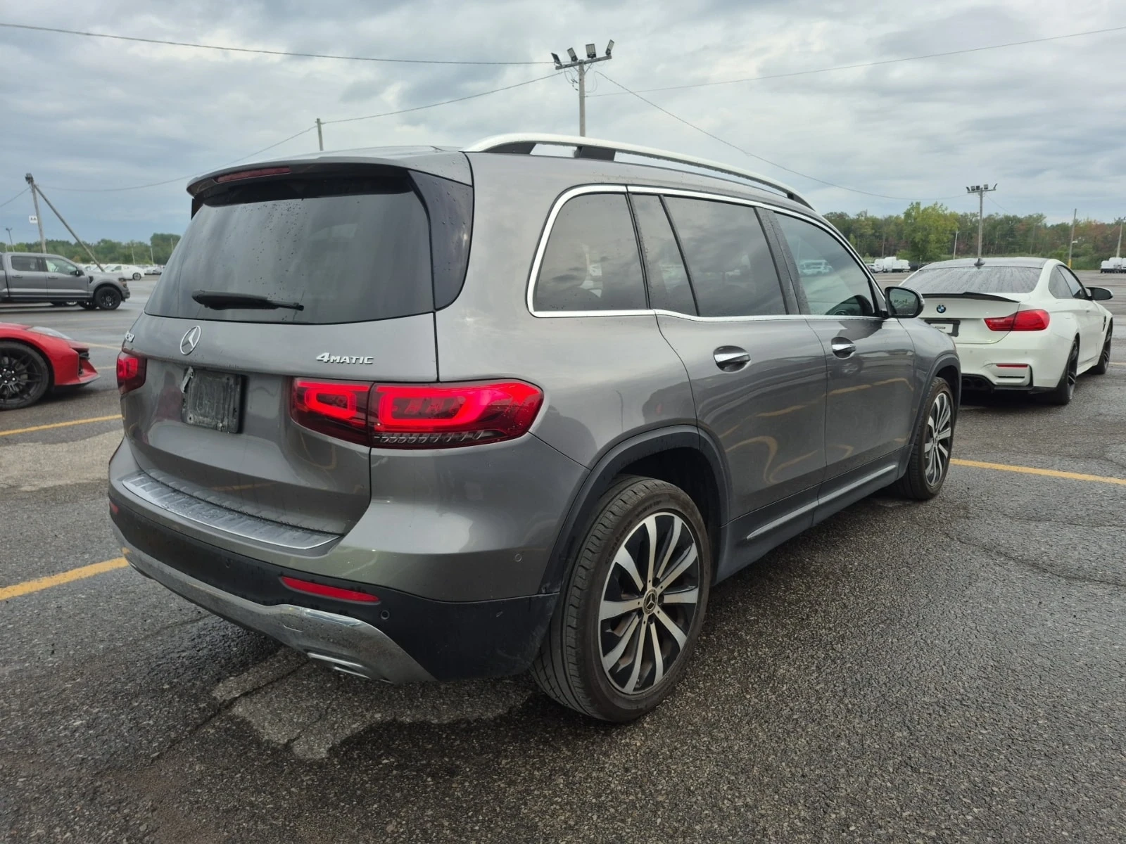 Mercedes-Benz GLB 250  250 4MATIC SPORT UTILITY 4D / АВТОКРЕДИТ, снимка 3 - Автомобили и джипове - 56023191