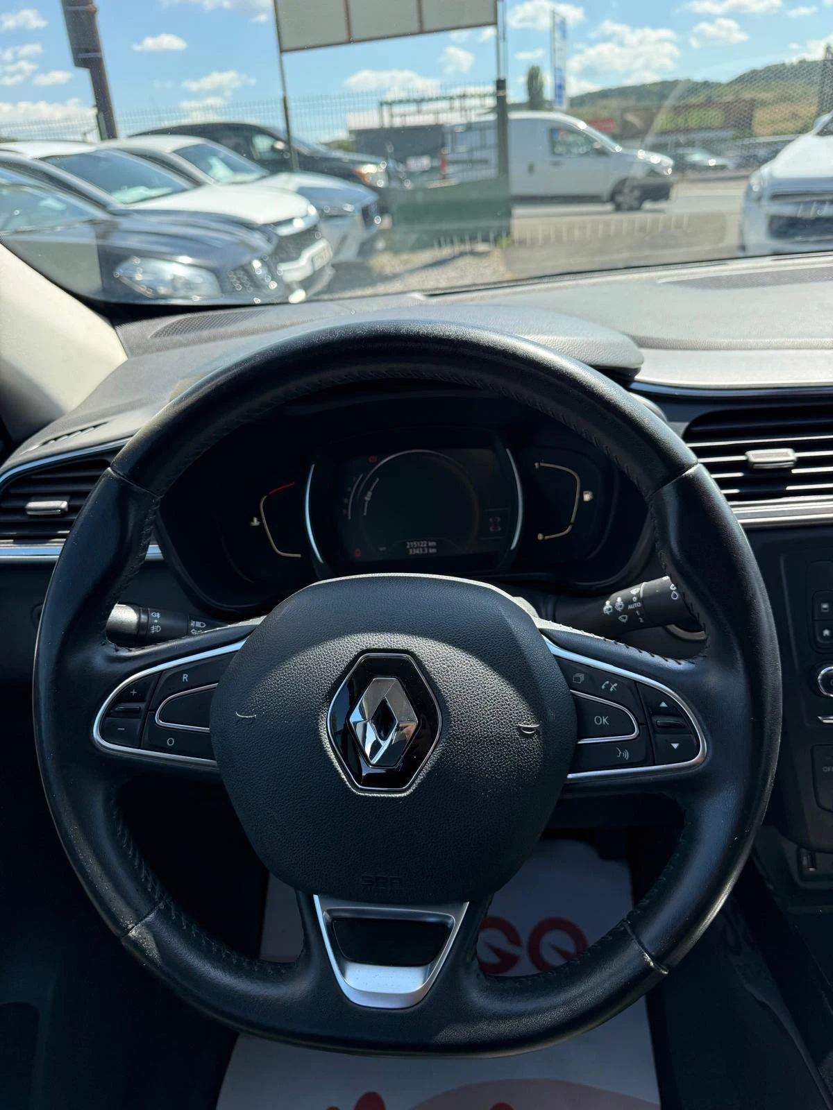 Renault Kadjar, снимка 14 - Автомобили и джипове - 56647078