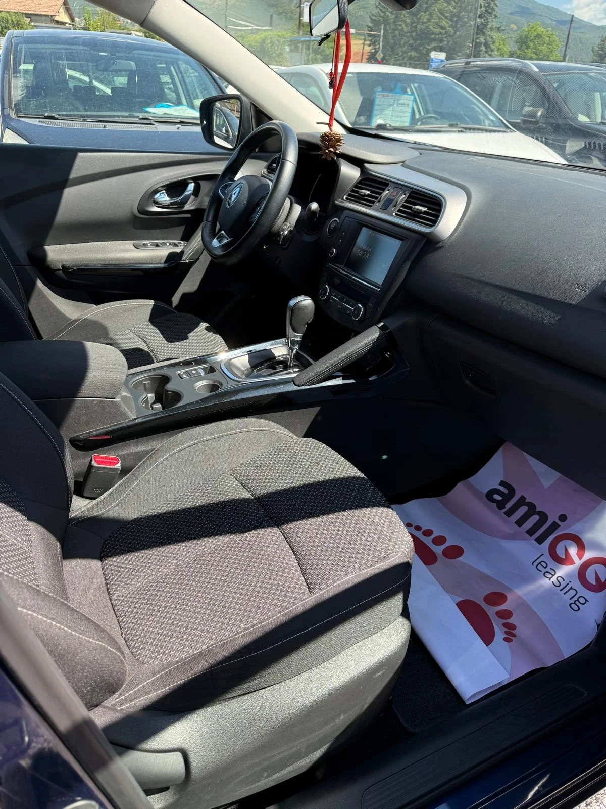 Renault Kadjar, снимка 9 - Автомобили и джипове - 56647078
