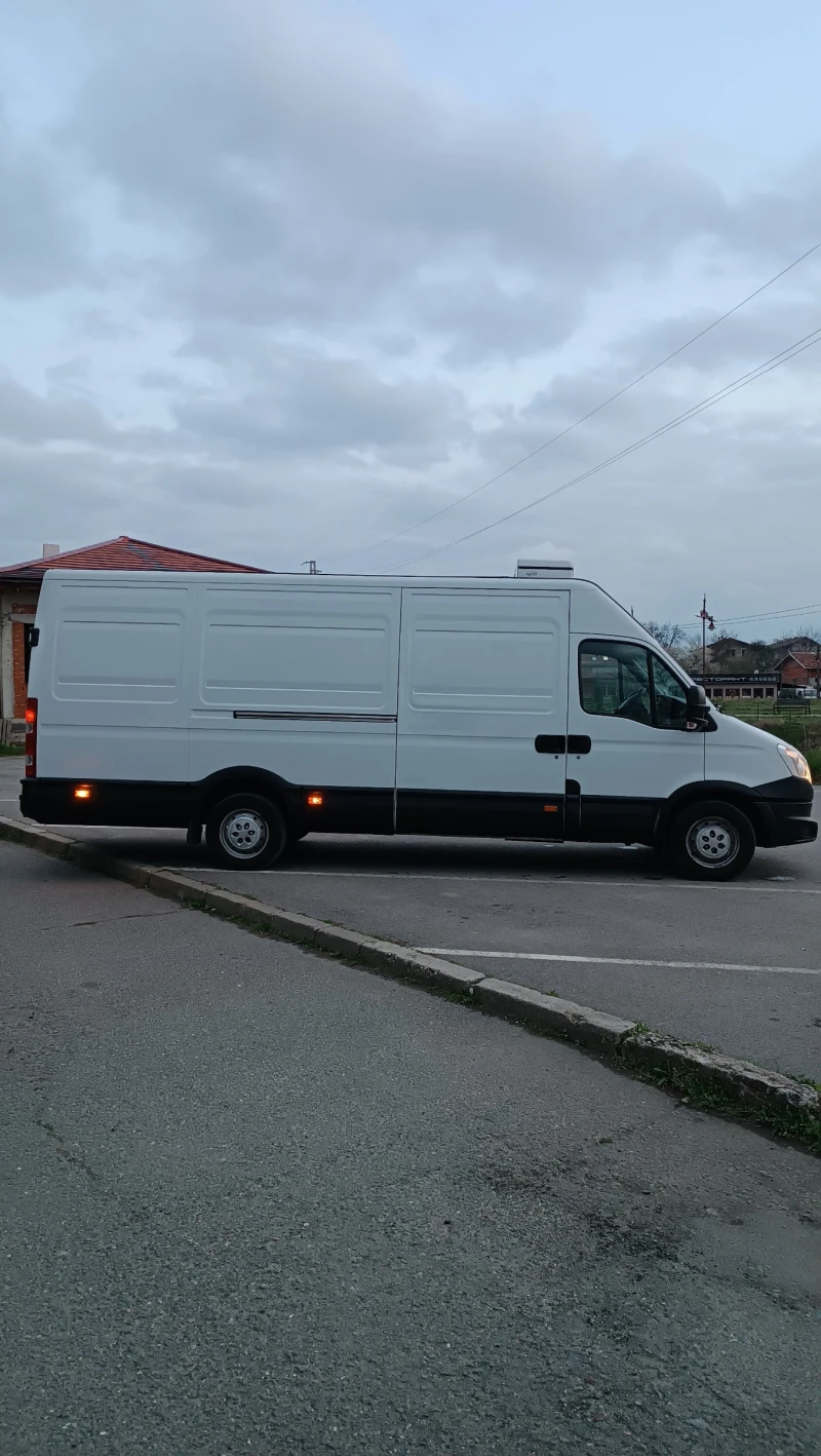 Iveco 35s13 2.3D MAXI база, хладилен, снимка 6 - Бусове и автобуси - 52577435