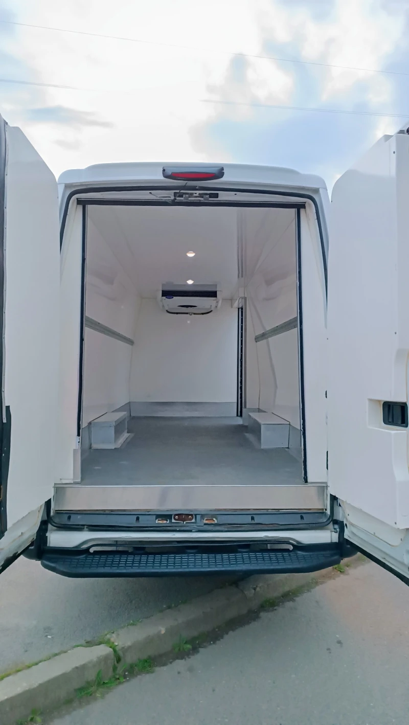 Iveco 35s13 2.3D MAXI база, хладилен, снимка 4 - Бусове и автобуси - 52577435