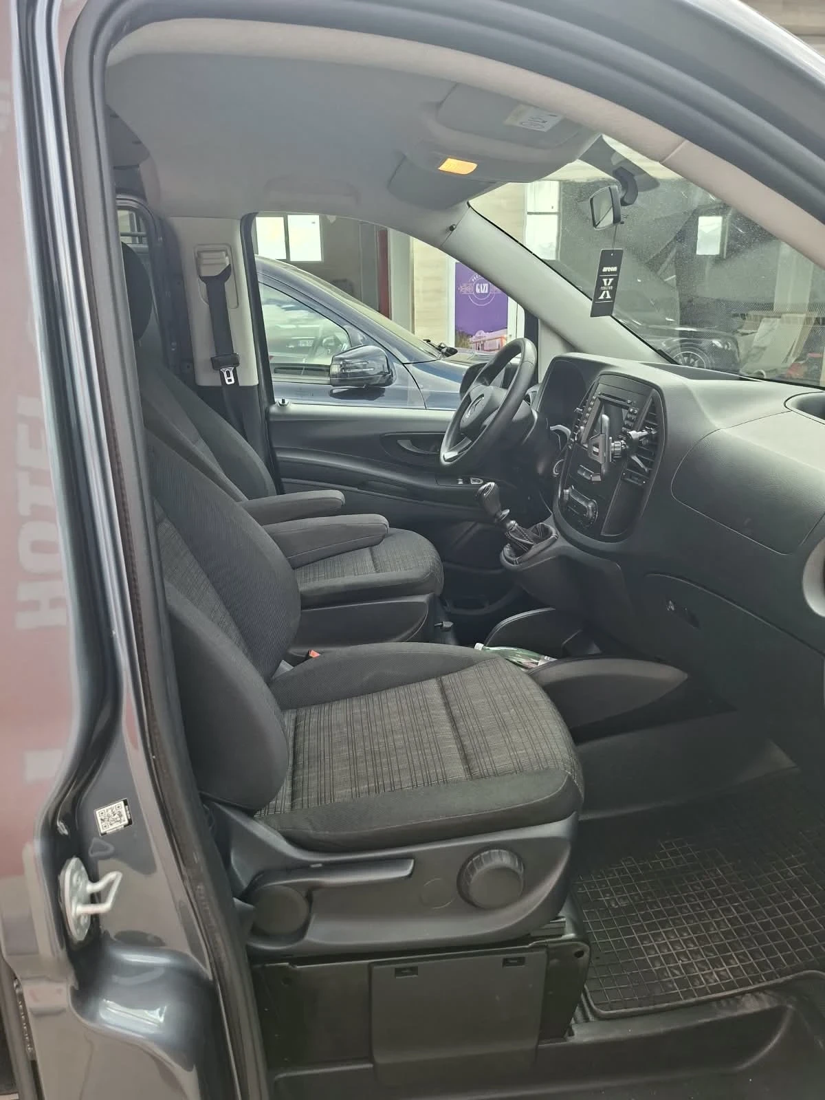 Mercedes-Benz Vito, снимка 12 - Бусове и автобуси - 55944165