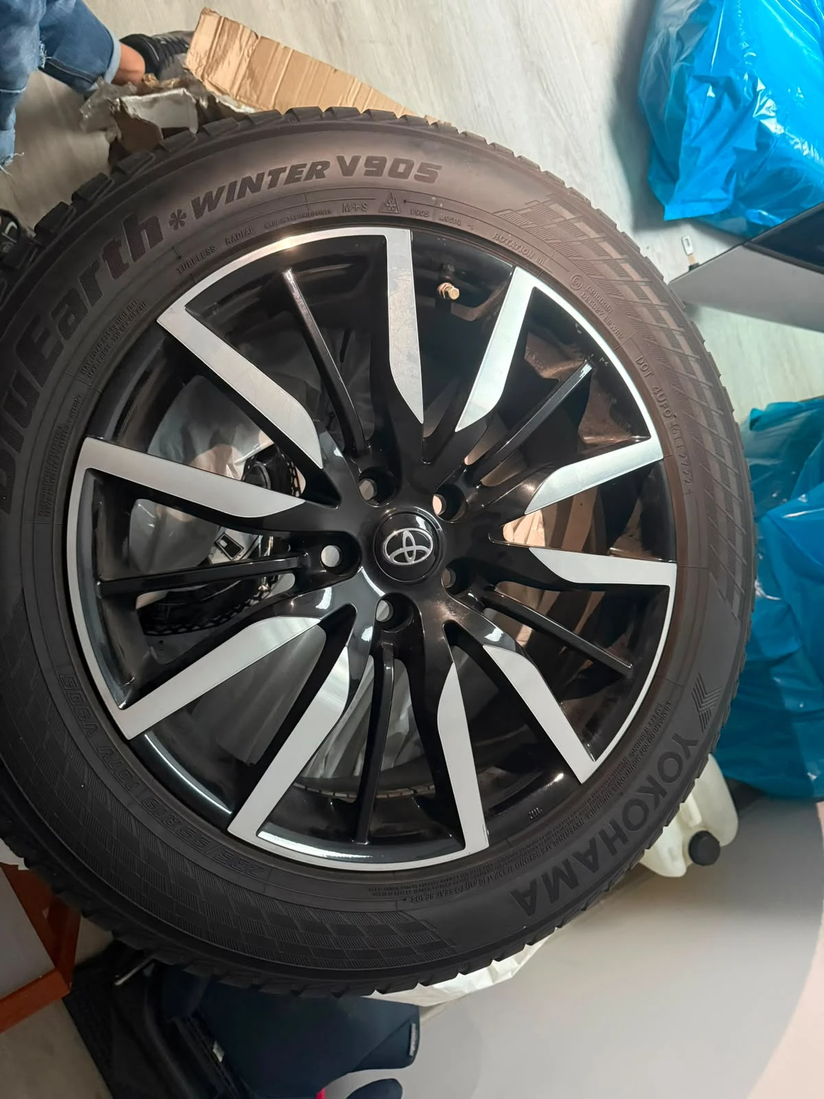 Гуми с джанти Yokohama 235/55R19