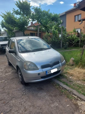 Toyota Yaris 1.3 vvt-i, снимка 1