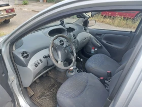 Toyota Yaris 1.3 vvt-i, снимка 3