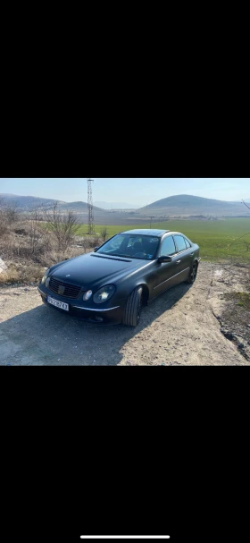 Mercedes-Benz E 500, снимка 1