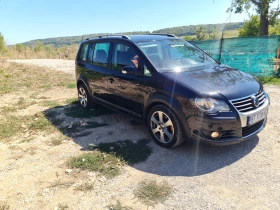 Обява за продажба на VW Touran Cross ~9 999 лв. - изображение 1