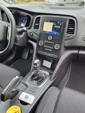 Renault Megane - 10900 € / 21318.55 лв. - 88184466 3