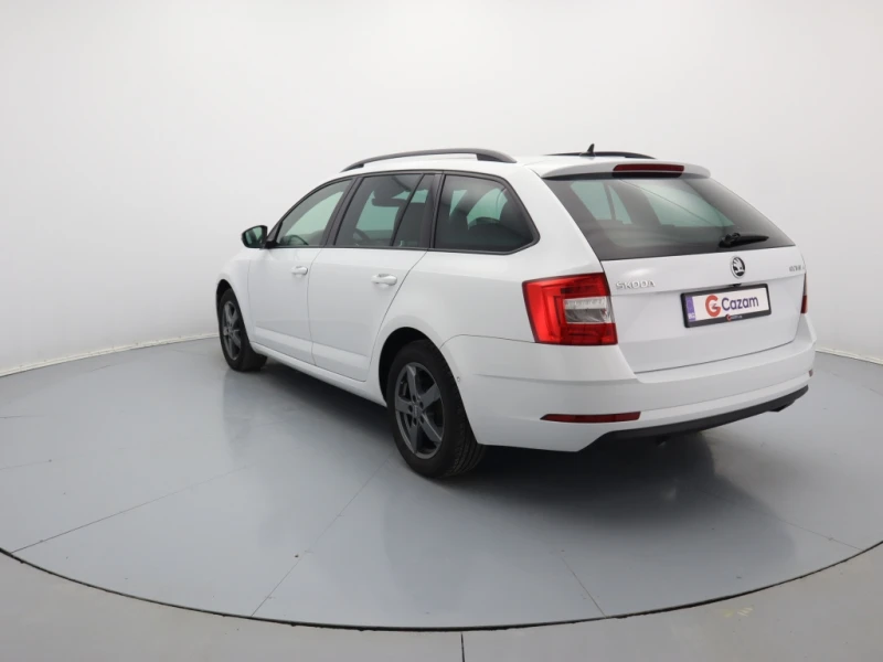 Skoda Octavia 2.0 TDI, снимка 9 - Автомобили и джипове - 47293845