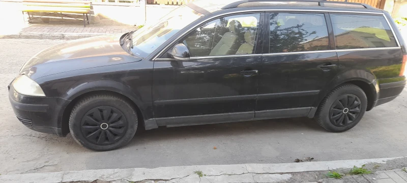 VW Passat комби, снимка 2 - Автомобили и джипове - 47525433